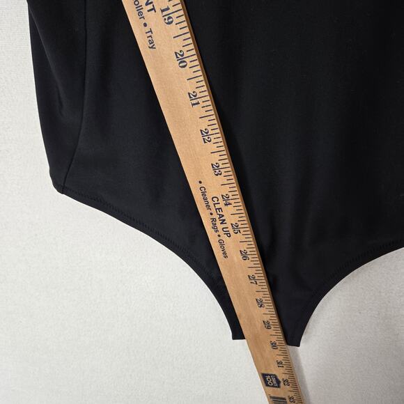 Old Navy One Piece Swimsuit Sz 1X Plus Black Underwire Cups NEW - Picture 9 of 11